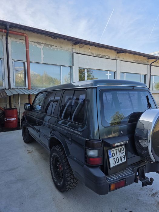 Джип Mitsubishi Pajero