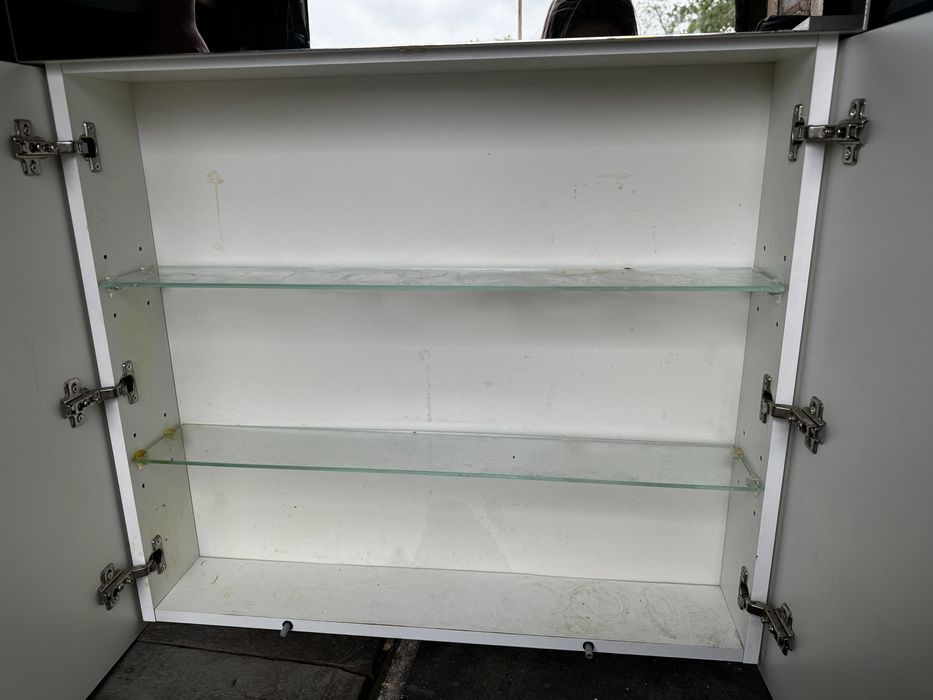 Продам зеркало с подсветкой