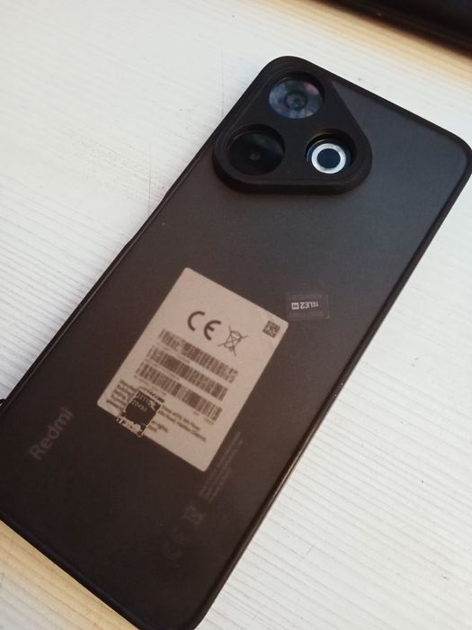 Redmi 13 в отличном состоянии.