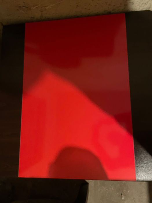 Продавам холна маса