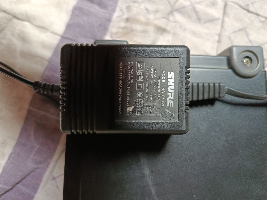 Продам беспроводной приемник Shure SLX4