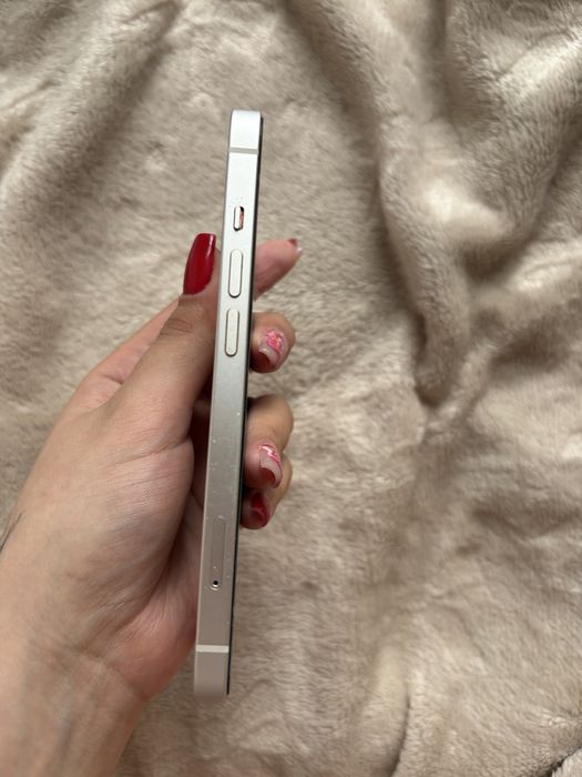 iPhone 13 128GB  la cutie