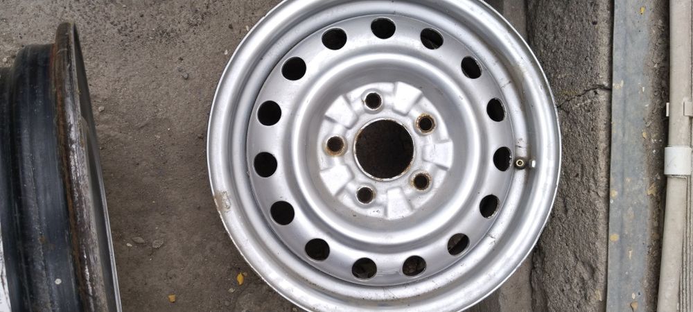 Диски 14 от Мазды 5 болтовые