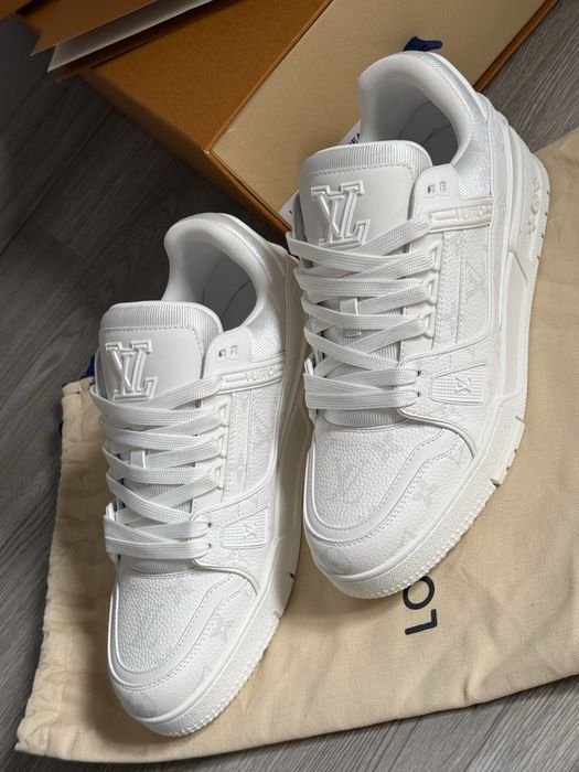 Louis Vuitton Trainer Alb marimea 42 Nou
