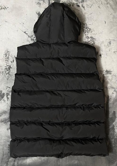 Vând vesta noua de bărbați Emporio Armani EA7