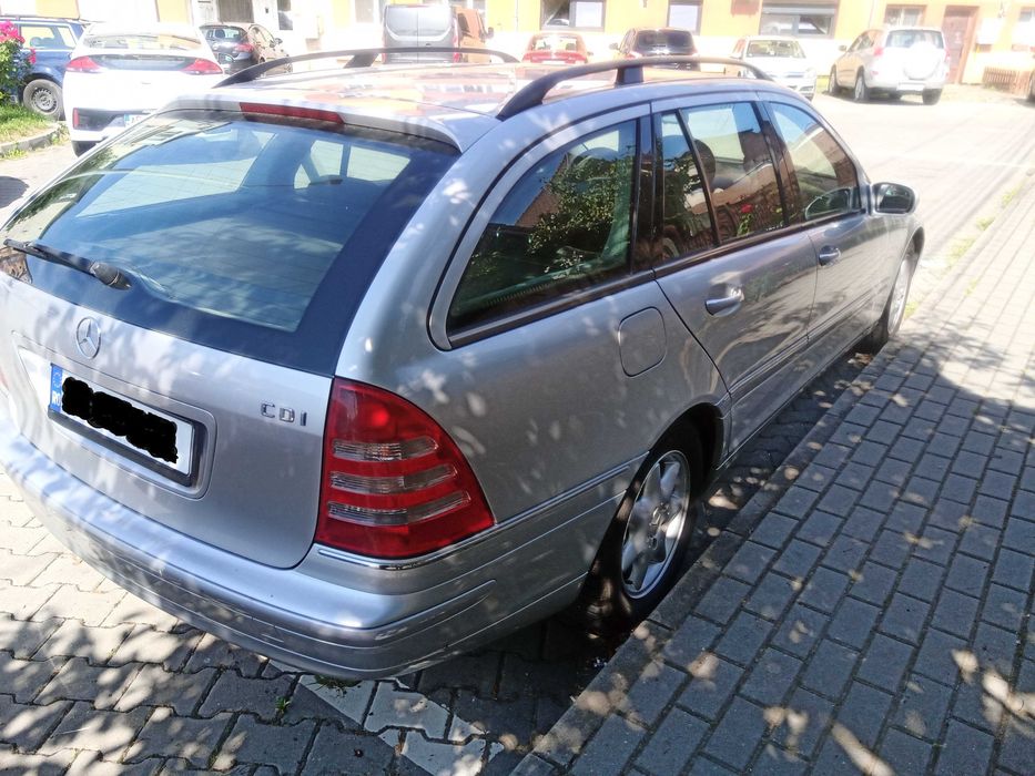 MERCEDES-BENZ C-Class 2004