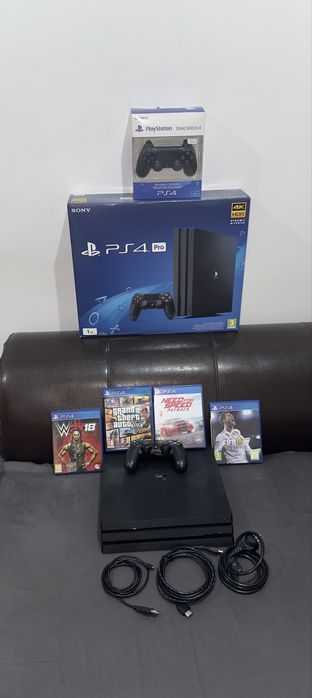 PlayStation 4 Pro (PS4 Pro) – като нов, с 2 джойстика + 4 игри /GTA V,                           Need for Speed Payback,   WWE 2K18,   FIFA 18/