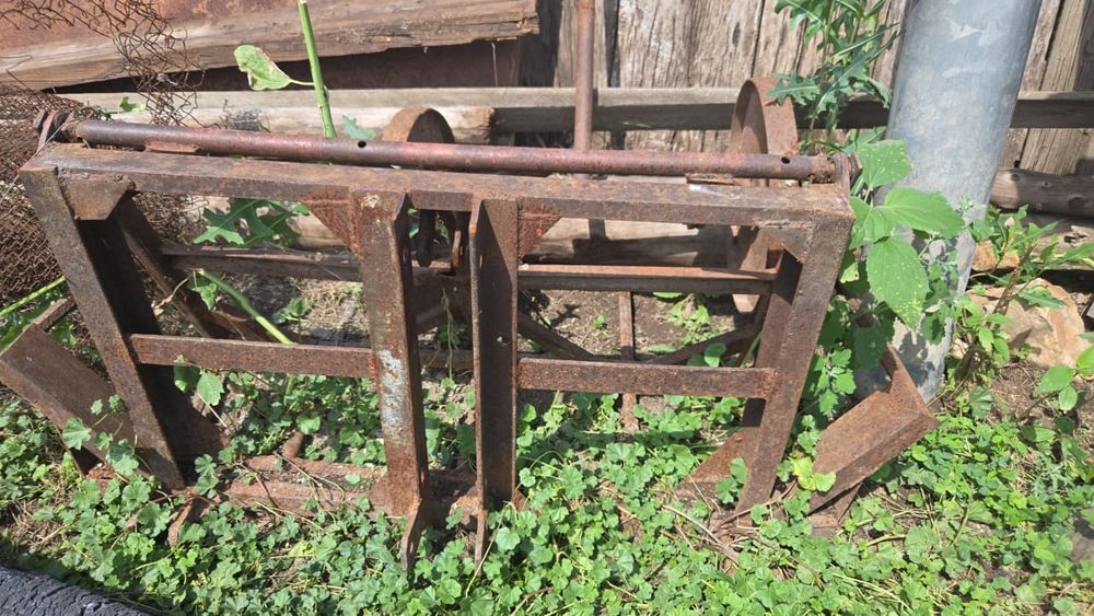 Продам 2 трактор Т40 прицеп касилка талкай кун