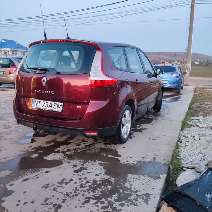RENAULT Grand Scenic 2012 — imagine 2