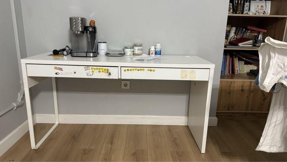 Стол письменный, 140 см