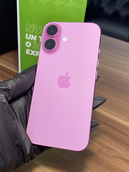 iPhone 16 • 128 GB • Pink
