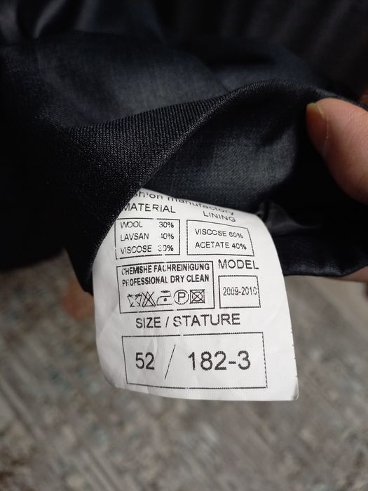 Продам мужской костюм новый