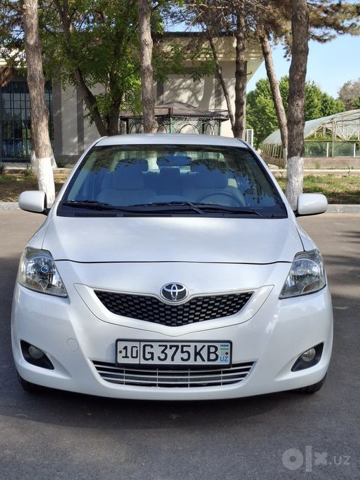 Продам свою Toyota Yaris  1.5 2008