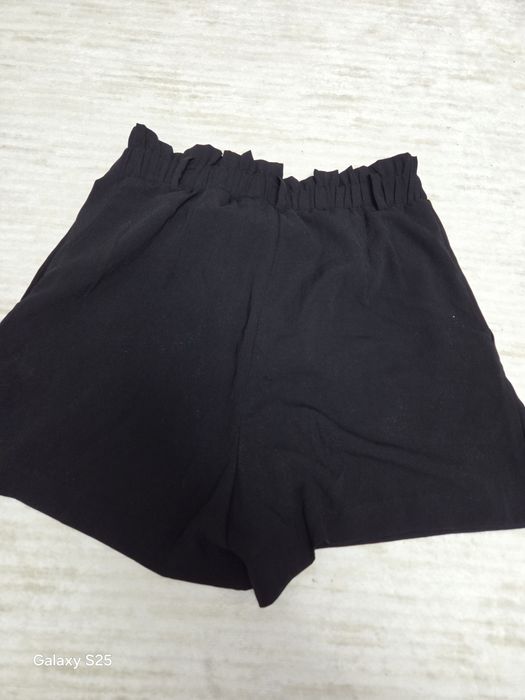 Pantaloni scurți zara,h&m