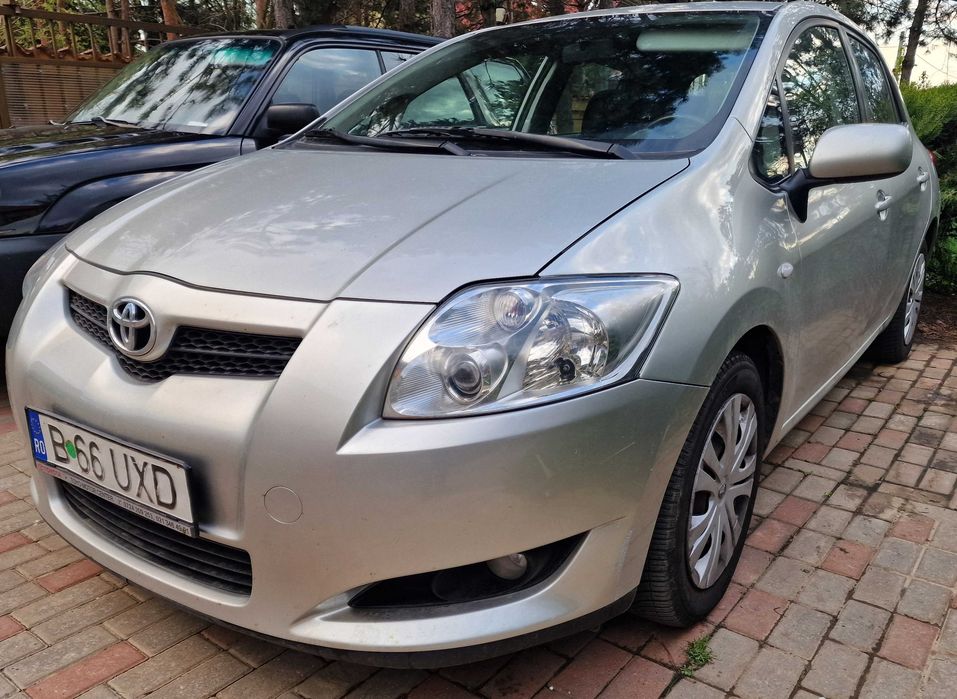 toyota auris