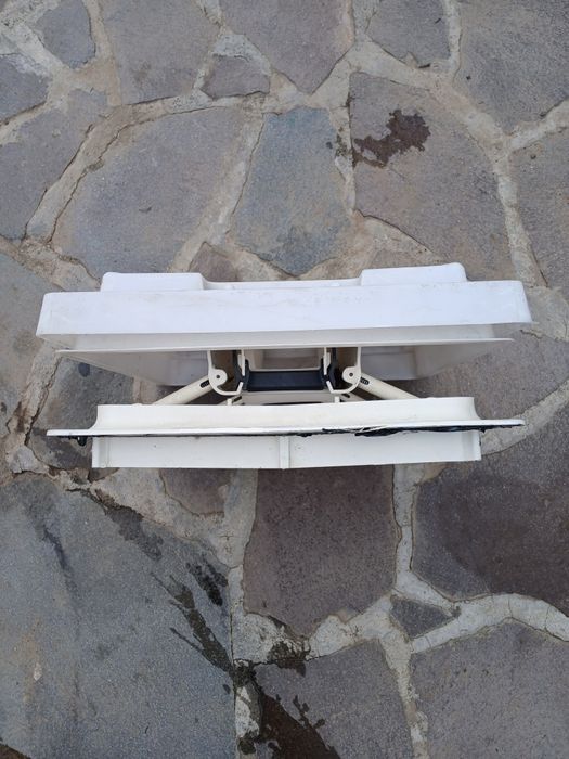 Trapă rulotă 28/28 preț 50euro fix