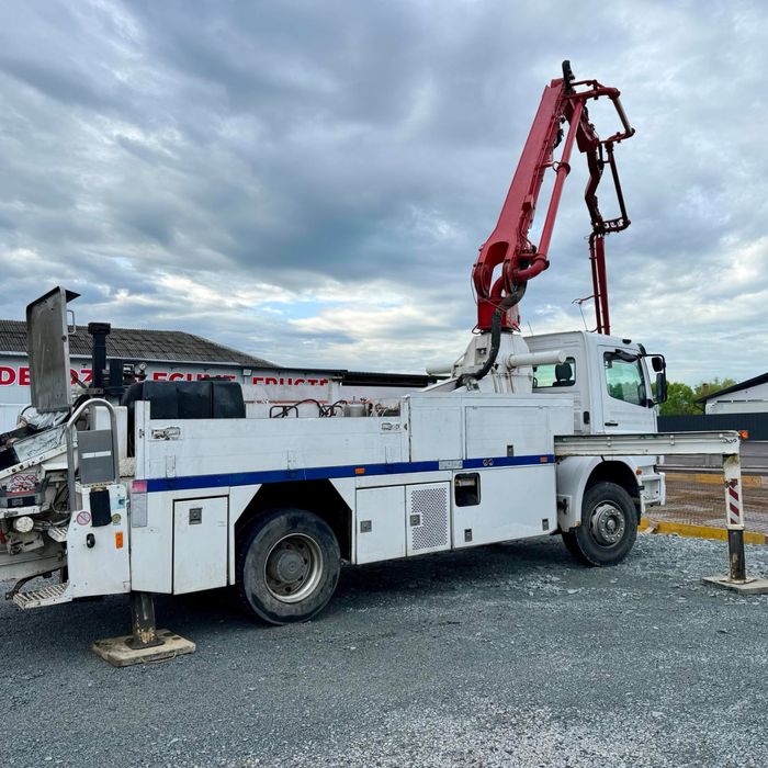 Inchiriez pompa de beton cu brat elefant autopompa Putzmeister M24