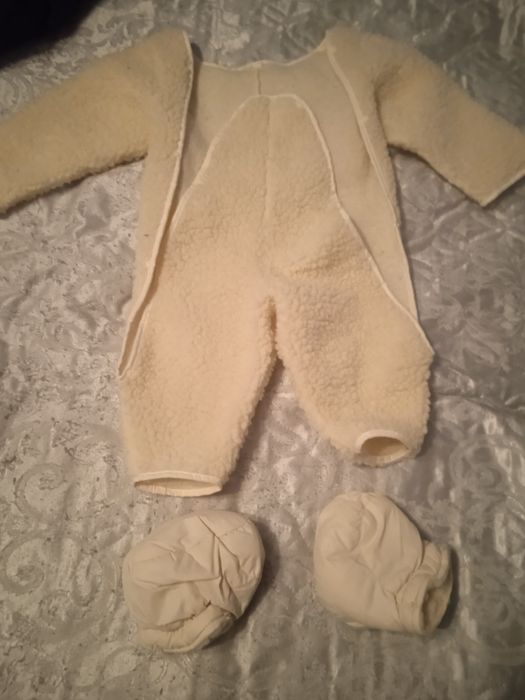 Продам детский комбиезон.