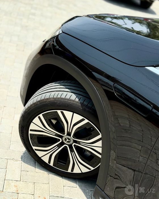 MERCEDES EQE 500 4 matic 0 probeg