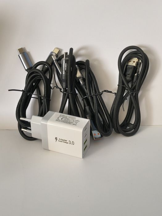 Pachet încărcător cu 4 mufe încărcare+ 4 cabluri încărcare rapidă