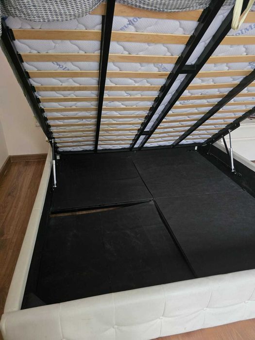 Продам спальный гарнитур б/у