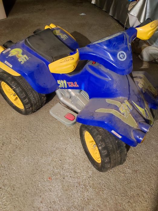 Детская машинка на аккумуляторе