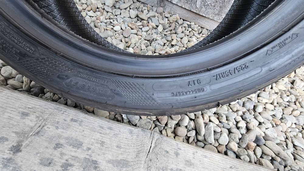 Anvelopa Vredestein 215/65 R16C  Hankook 205/65 16C Goodyear 205/55 R17 91V Eagle f1 225/45 R17 91Y
