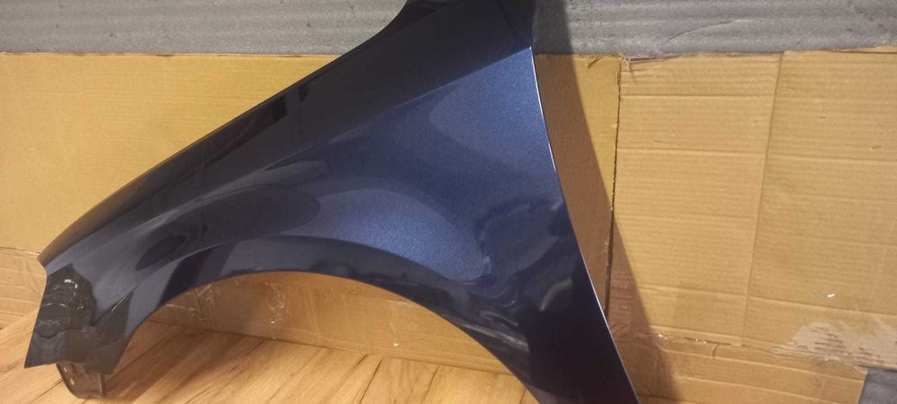 Aripa Fata Stanga VW Passat B7 An 2011-2015 (LH7X (Albastru))