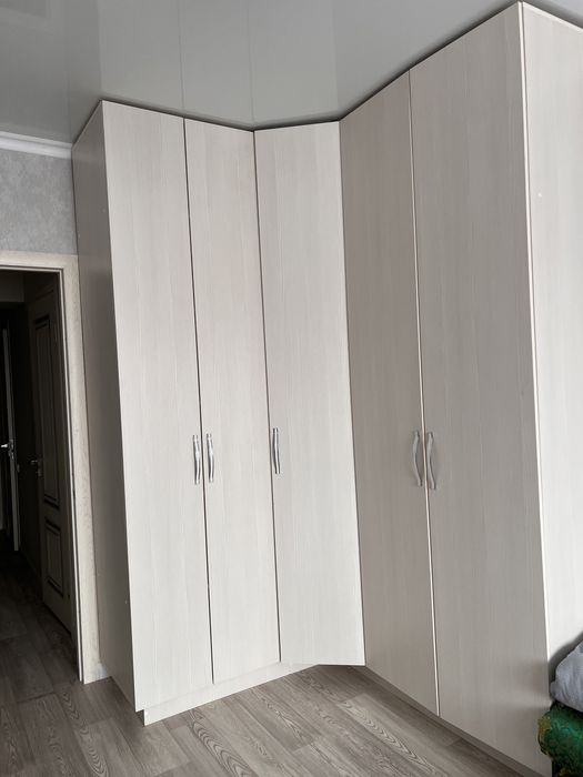 Продается угловой шкаф