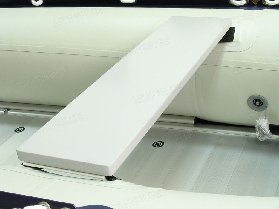 Седалки за лодки с твърди дъна  шпервани водонепромокаеми