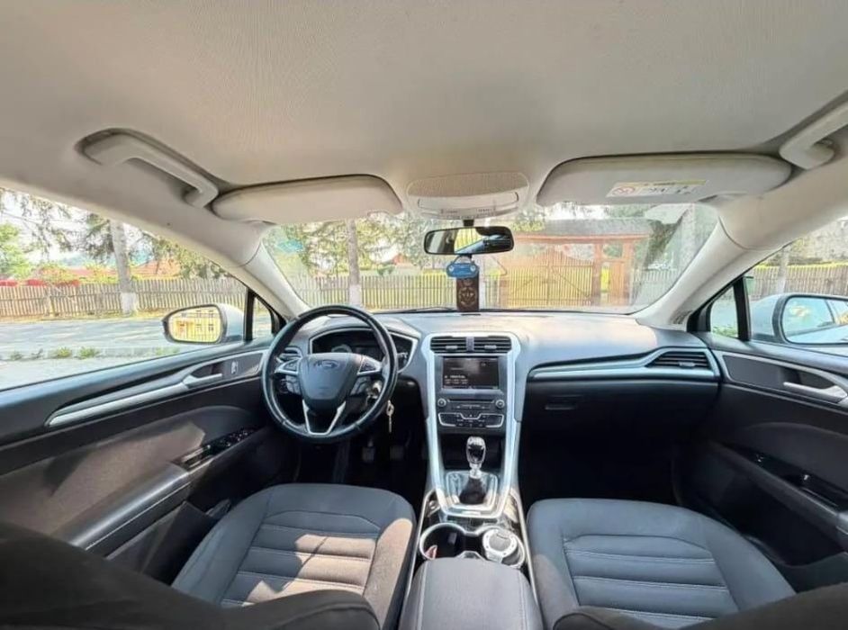 Ford Mondeo MK5  2015