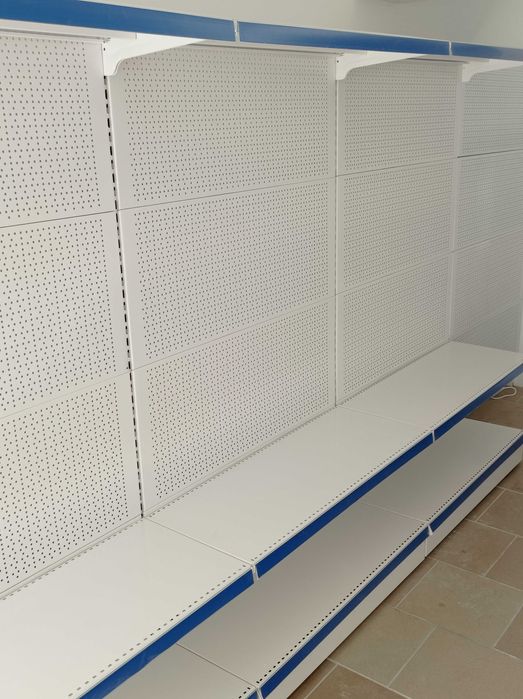 Стелажи с перфориран гръб - нови