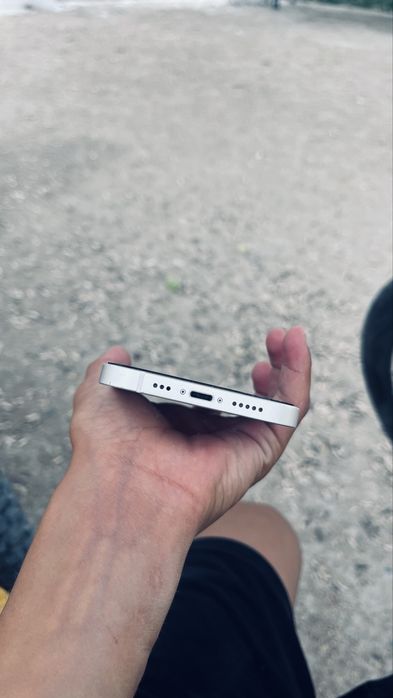 Iphone 12 сатылады