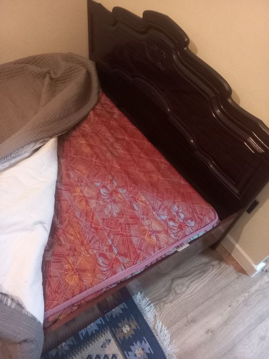 Кровать двухспальная