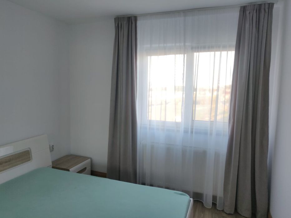 Apartament 3 camere, Floresti, langa VIVO.