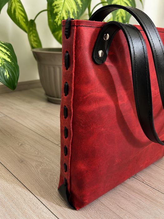 Geanta piele naturala nefolosită - ELAN