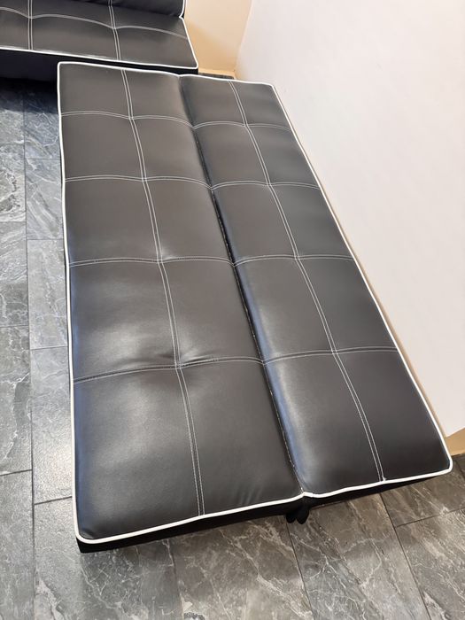 Диван с опция за сън