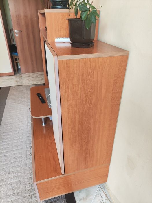 Телевизионен Шкаф