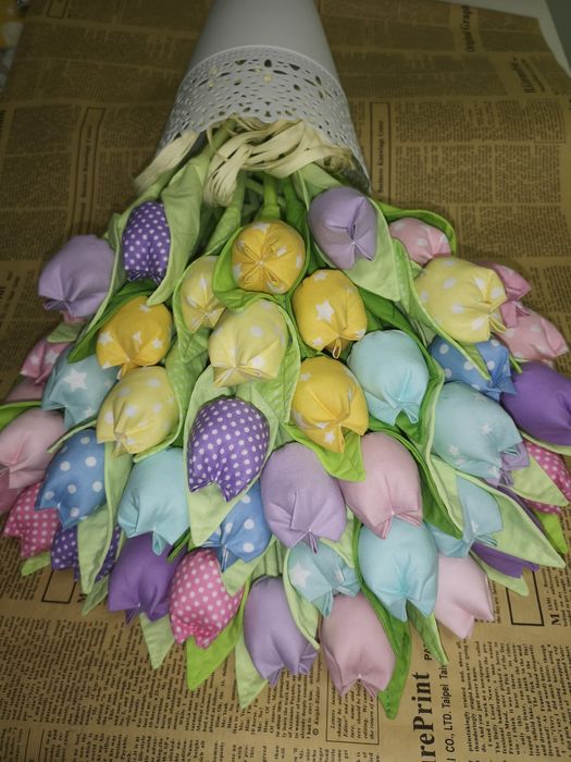 Подарете букет лалета