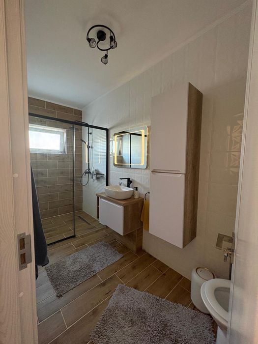 Casa tip duplex de vanzare