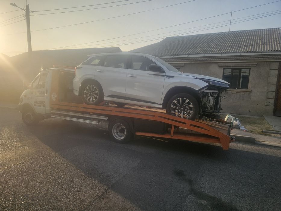 Эвакуатор работаем 24.7