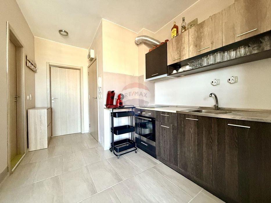 Продава се Тристаен апартамент в Балчик - 68 кв.м за 623 €/кв.м - Снимка #12