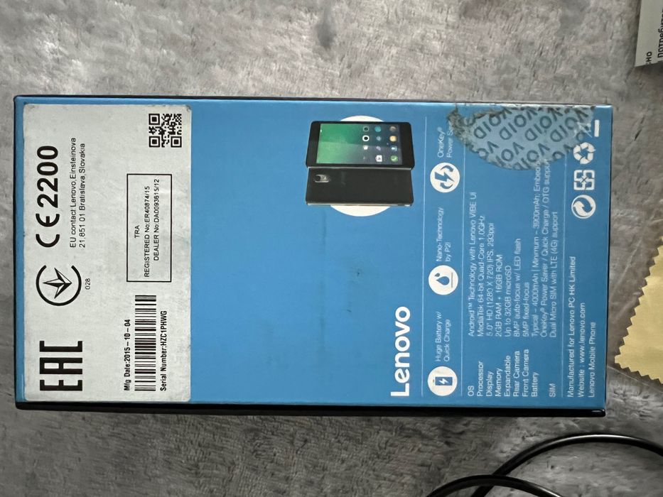 Продавам запазен телефон Lenovo Vibe P1ma40