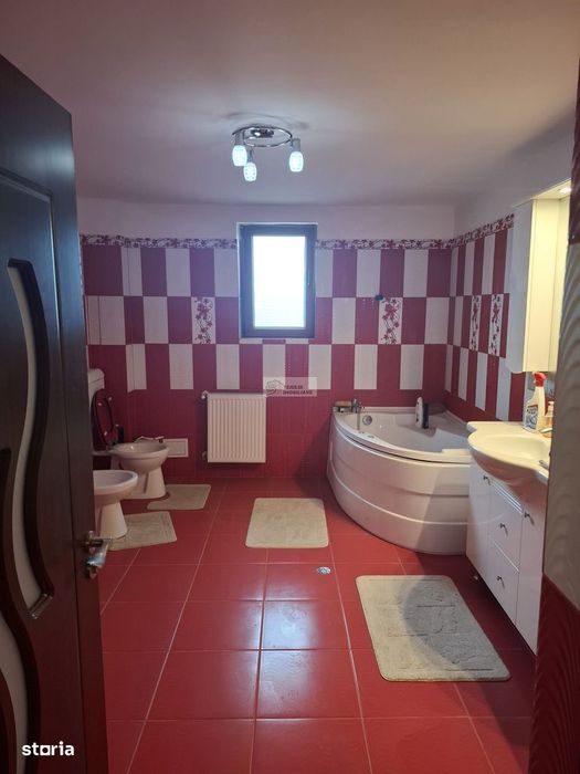 Casa/vila de vanzare in Garoafa /Vrancea
