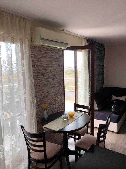 Дава се под наем Двустаен апартамент в Бургас, Меден рудник - зона А - 60 кв.м за 153 € - Снимка #2