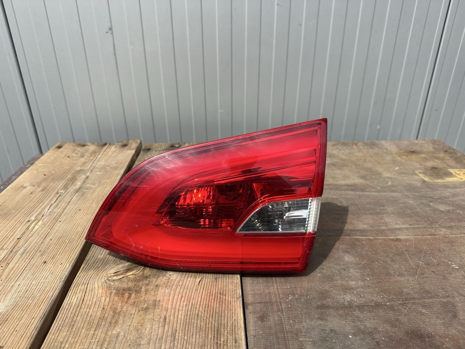 Pegeout 308 стоп в капака