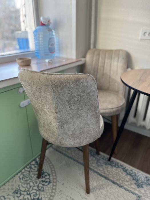 Продам стулья со спинкой