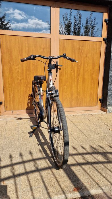 Bicicletă Cross Citerra City 28" - 8 viteze în butuc Shimano Nexus - Furcă SR Suntour - Ca nouă