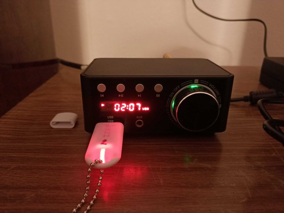 Усилитель D класса с акустикой.