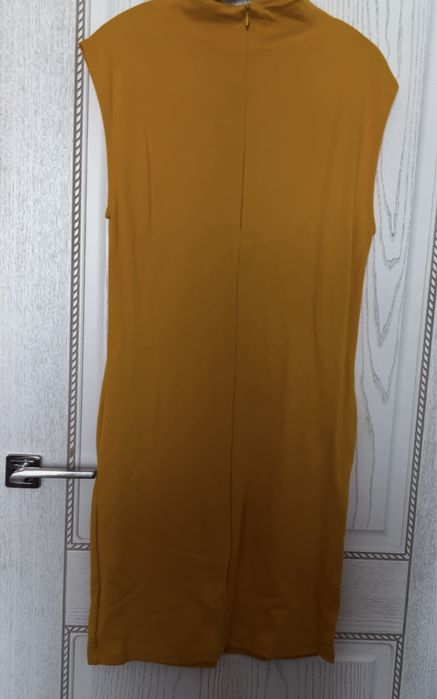 Продам женские платье